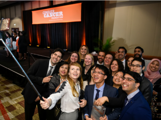 2017 International Development and Education Award recipients taking a selfie