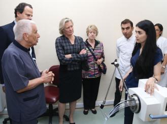 Members tour the NCO radiotherapy department